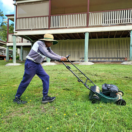 Slashing Grass Working Bee Volunteer Buddhist Monastery Dhammagiri