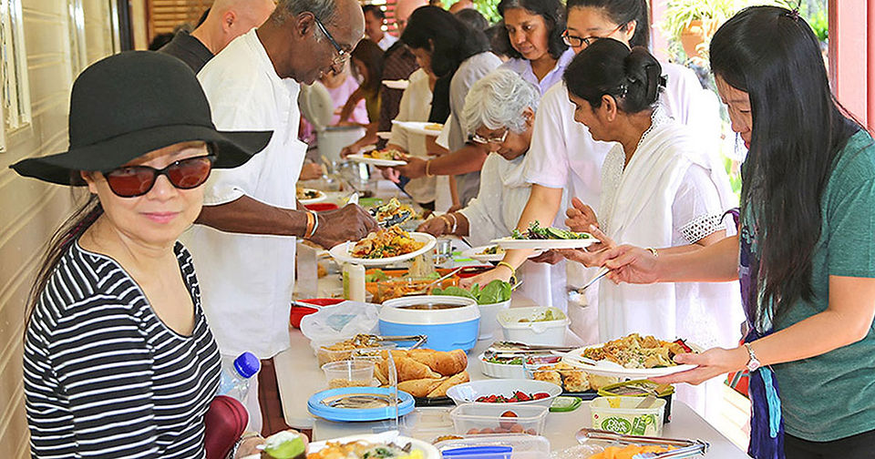 Sharing Almsfood Offerings Dana Buddhist Devotees