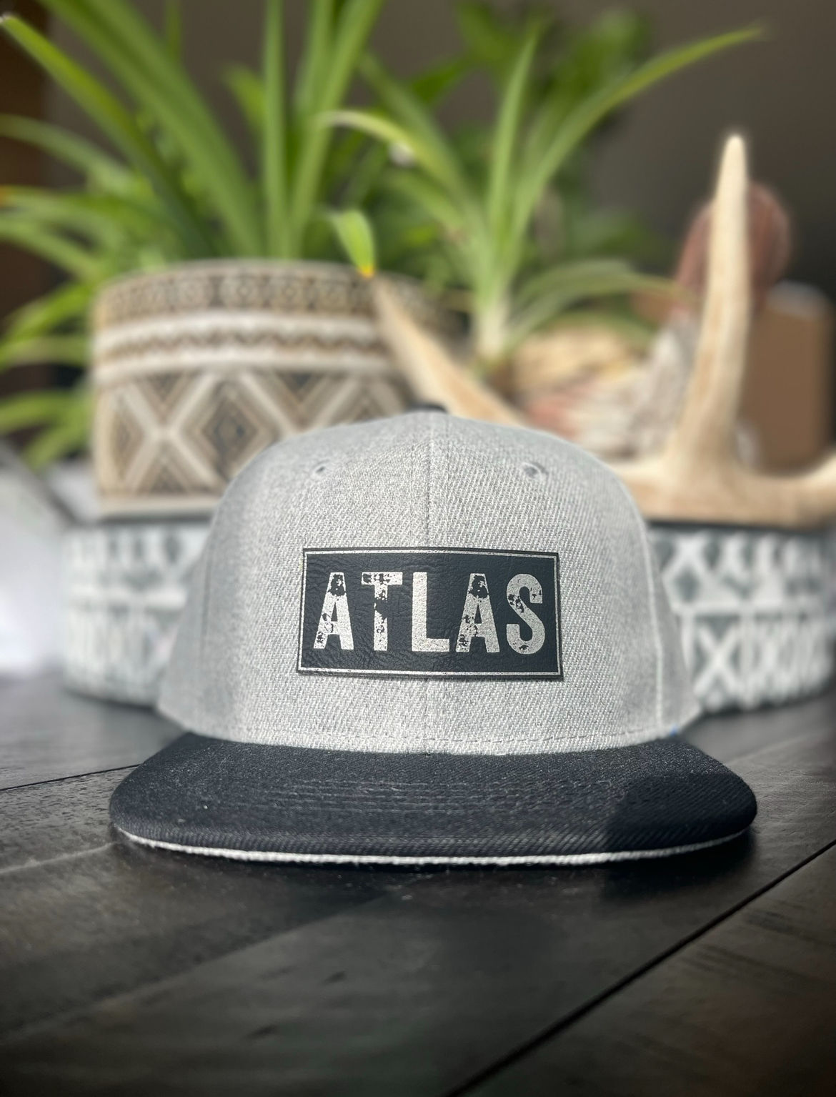 Youth Lt Grey/Black Flat Brim