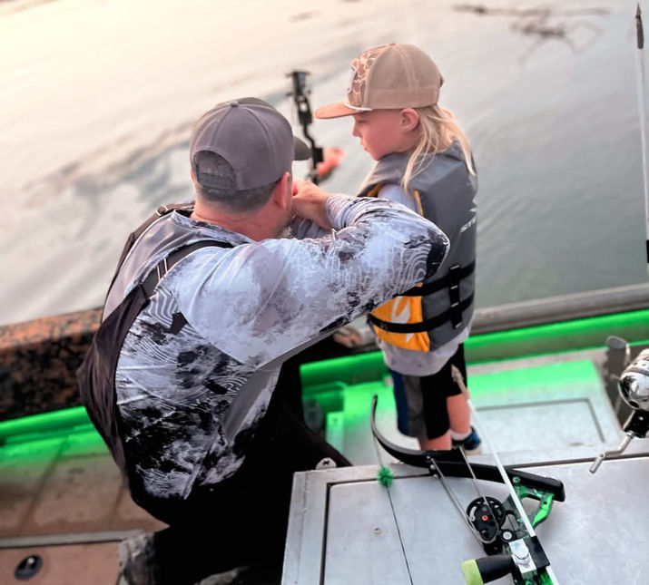 Bow fishing Lake of the Ozarks