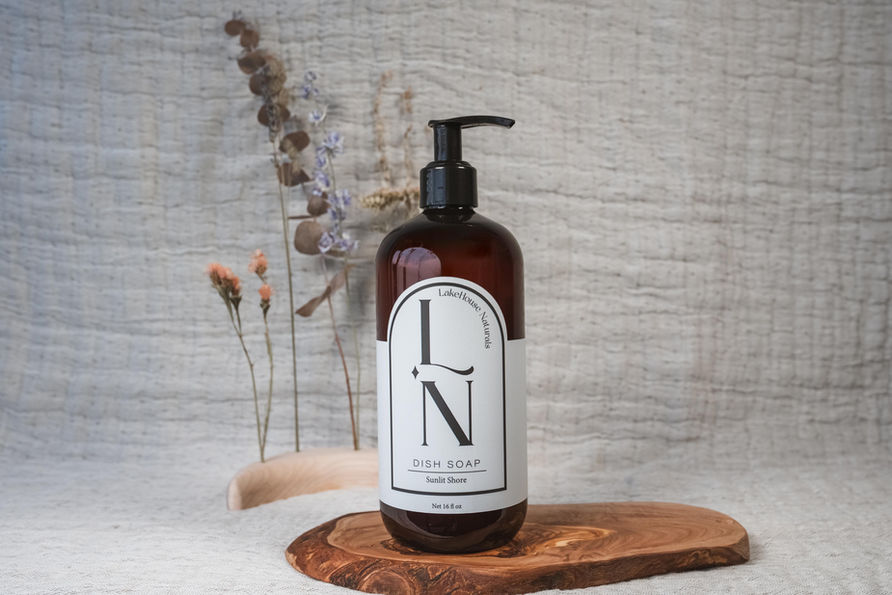 LakeHouse Naturals Sunlit Shore 16 oz dish soap with pump, made with clean, plant-based ingredients in Camdenton, Missouri.