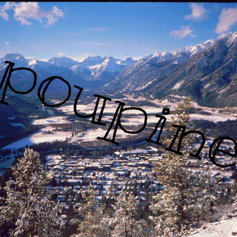 panoramic view downtown banff canada_poupinespixjpg