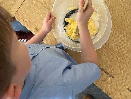 Baking in Junior Infants