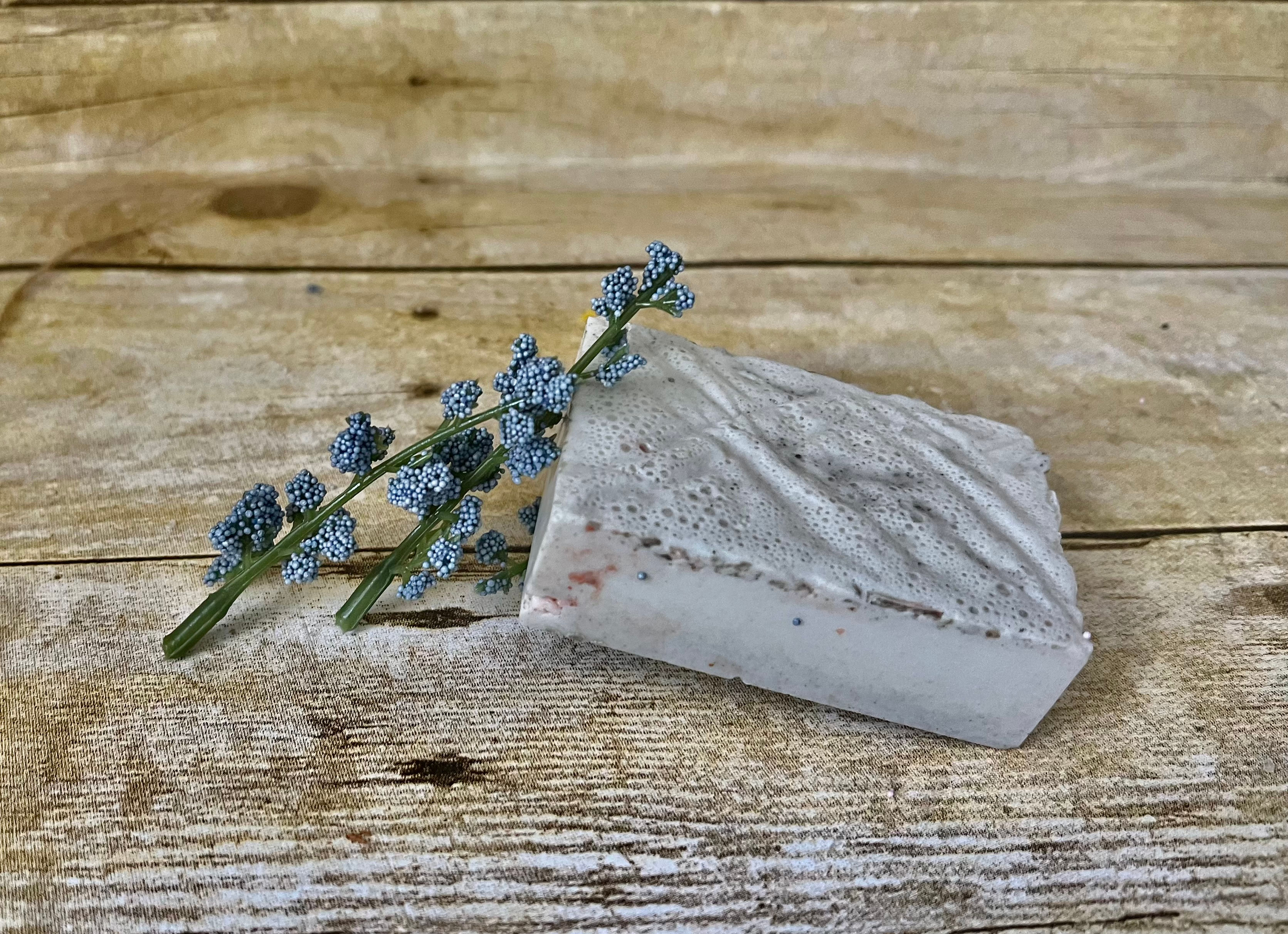 💚 French Green Clay