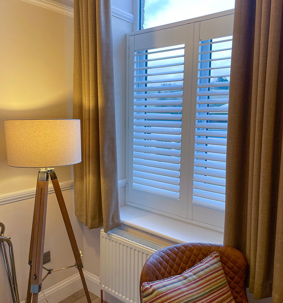 Natural lighting in the Samuel Hill-Wood room at Westwood Aparthotel in Glossop