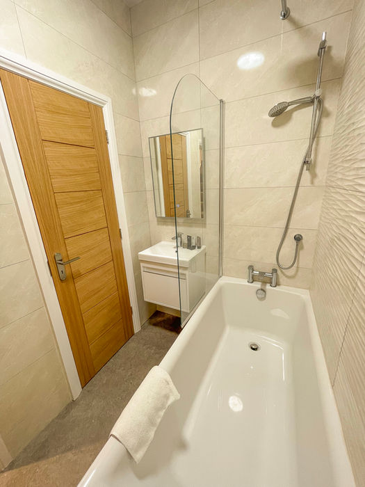 Hotel standard ensuite bathroom