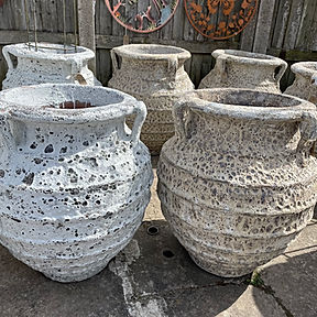 Rustic Bubble Glaze Pot White (Cream back in Spring)