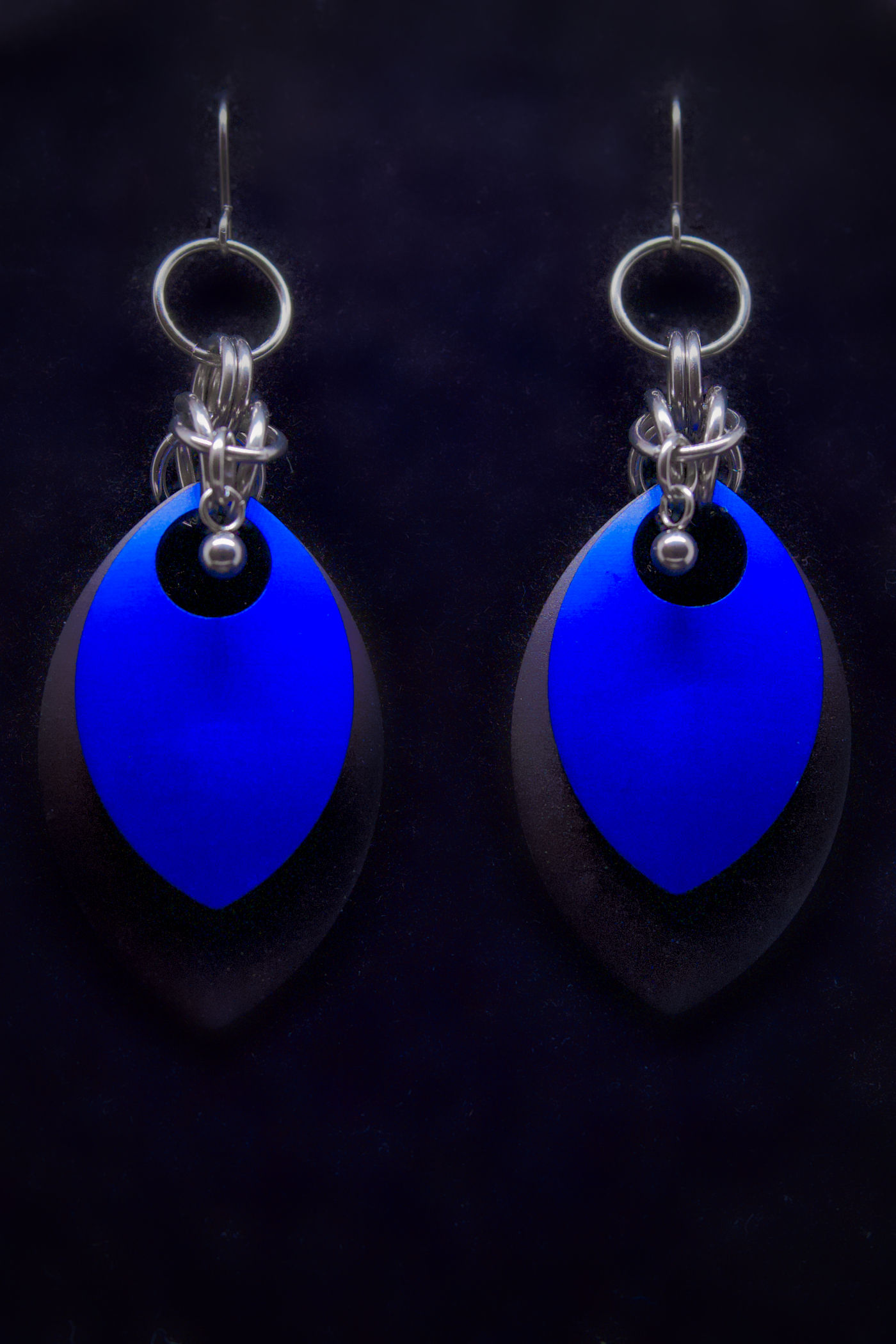 Black and Blue Scale Chainmaille Earrings