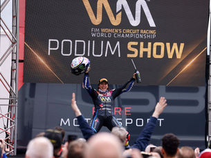 Triumph on the Last Lap as Beatriz Neila and Ampito Crescent Yamaha Win WorldWCR Race 2 at the Cathedral of Speed