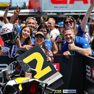 Beatriz Neila Keeps Title Fight Alive with Two Second-Place Podiums in Misano for Ampito Crescent Yamaha 