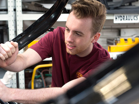 Restoring Your Vehicle to Perfection with Top-notch Smash Repairs Service