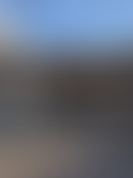 Tamburins: uma construção abandonada ou uma loja de cosméticos?