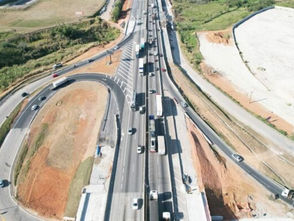 CCR adia liberação de pista marginal da Dutra em Jacareí