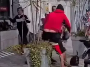 Homem é preso após esfaquear duas pessoas em via pública no centro de Ubatuba