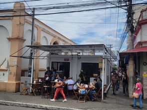 Comerciantes do Mercado Municipal de São José dos Campos iniciam atendimento em contêineres durante obras de revitalização