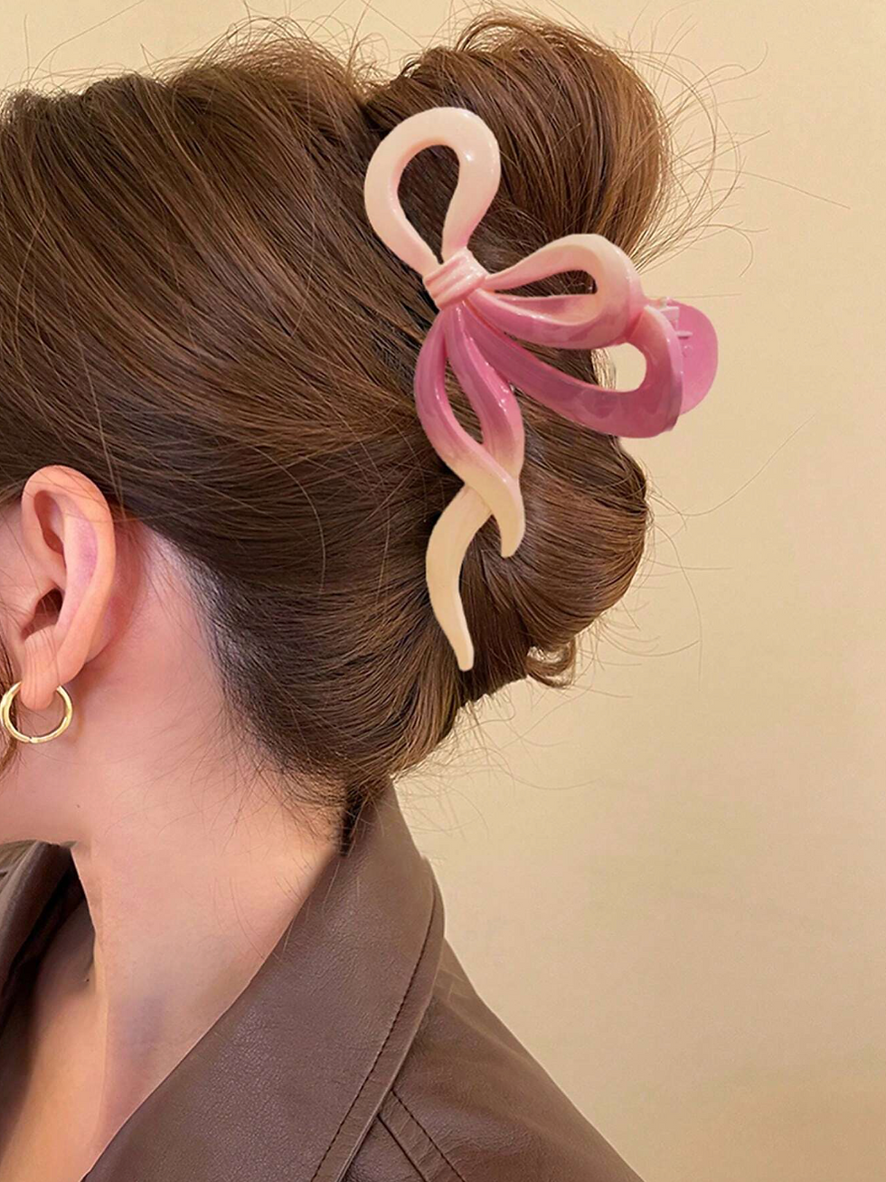 Thumbnail: Strawberry & Cream Ombre Bow Hair Claw