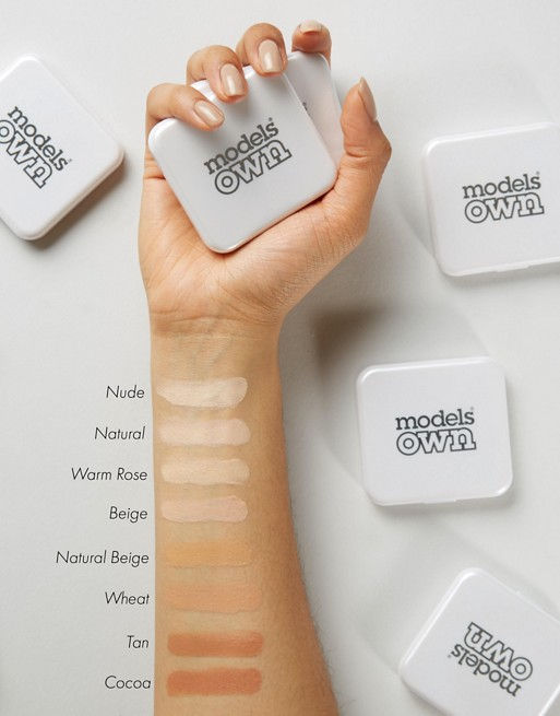 Thumbnail: Models Own Backstage Creme to Powder Foundation