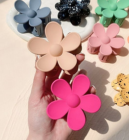 flower claw hair clip