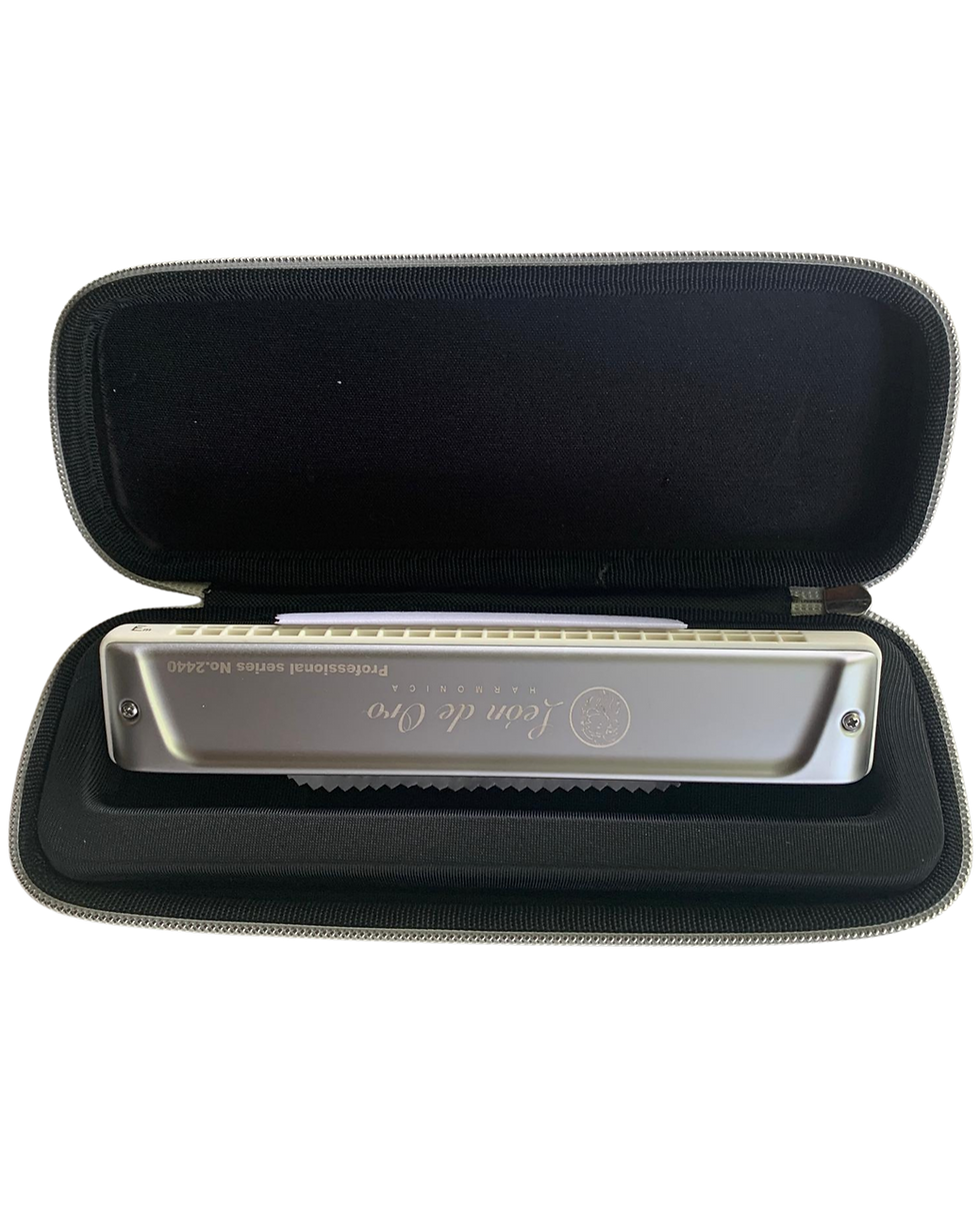 Leon de Oro rondin harmonica tremolo Em Silver in case