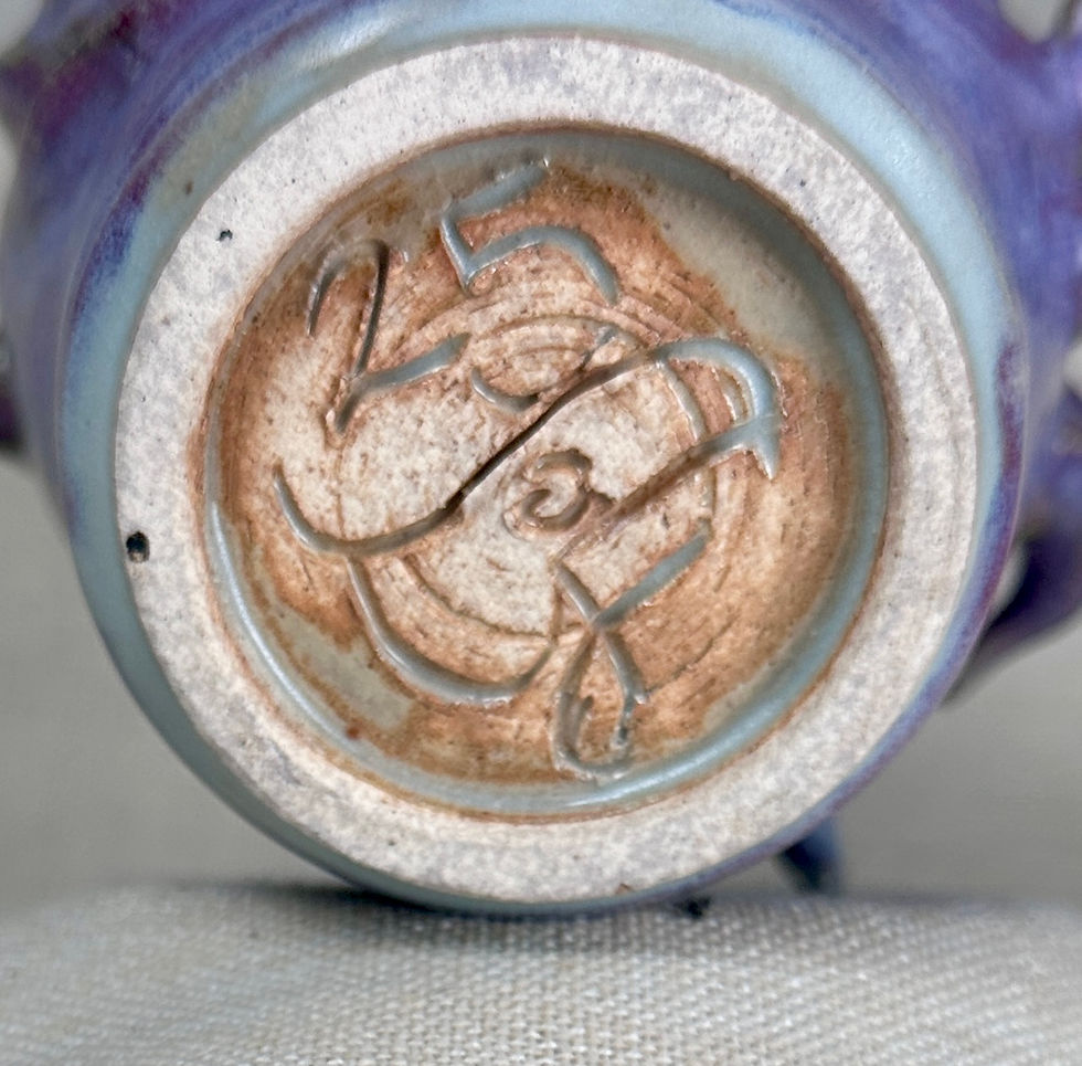 Thumbnail: Face Vase 018