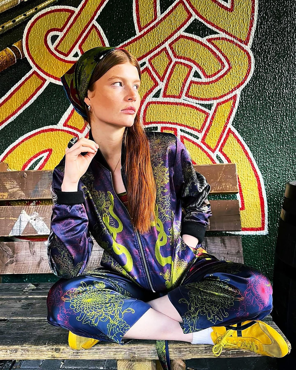 Éadach Morrigan bomber