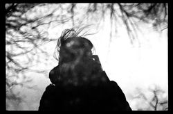 ::: #03 / AUTOPORTRAIT EN FLAQUE :::