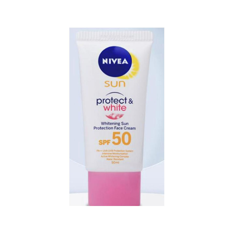 ภาพขนาดย่อ: ครีมกันแดด NIVEA SUN Sun Protect & White Face SPF50 ขนาด 50 มล.