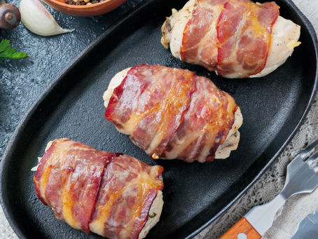 Coxas de Frango Recheadas com Salsicha e Molho de Limão – Receita Surpreendente e Saborosa