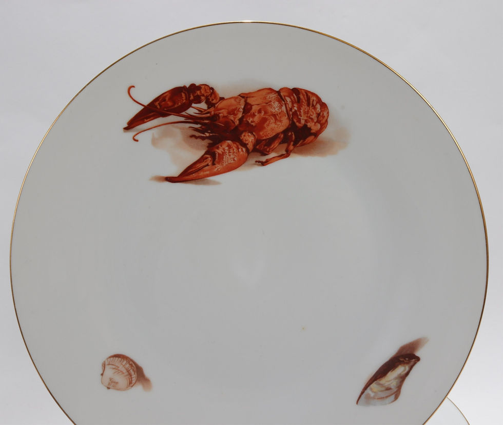 Thumbnail: Ginori Crustaceans Decorated Armorial Plates