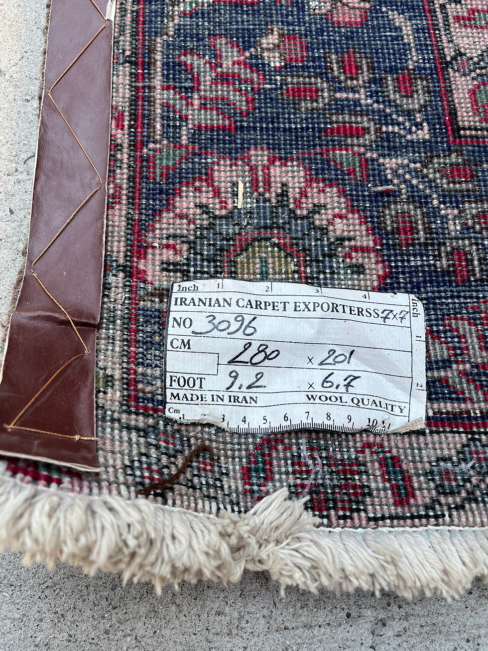 Thumbnail: R004 9'4" x 6'5" Large vintage Persian hand-knotted wool rug