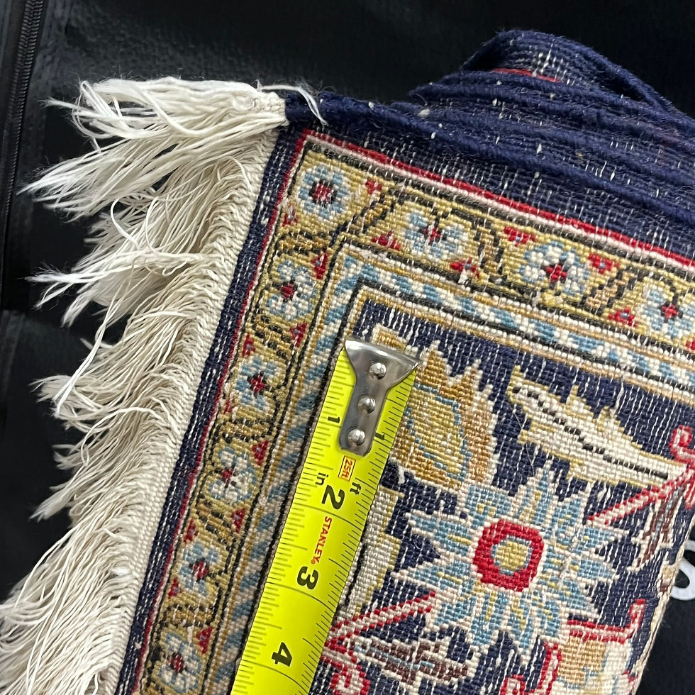 Thumbnail: R167 7' x 4'6 Finely knotted area rug w/ medallion on ivory field