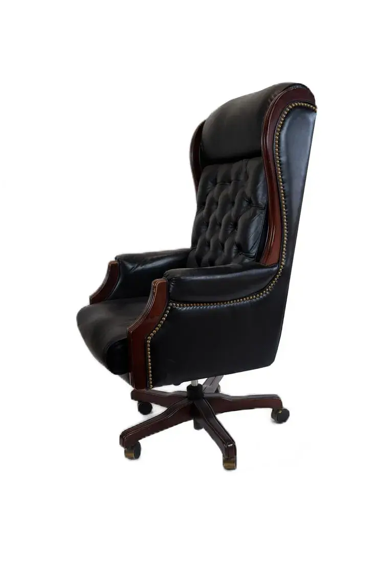 Thumbnail: Button Tufted Black Leather Executive Chair
