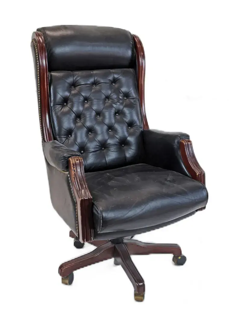 Thumbnail: Button Tufted Black Leather Executive Chair
