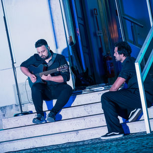 Quando uma Guitarra Encontra um Corpo
