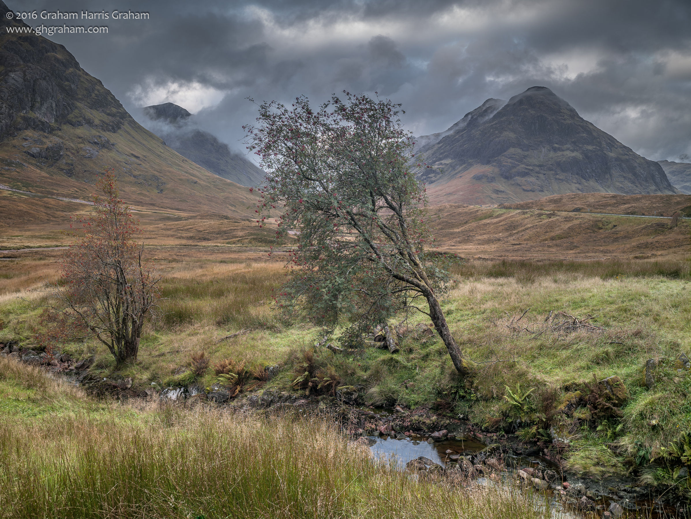 Allt a' Mhaim, Gleann Comhann (Glencoe)