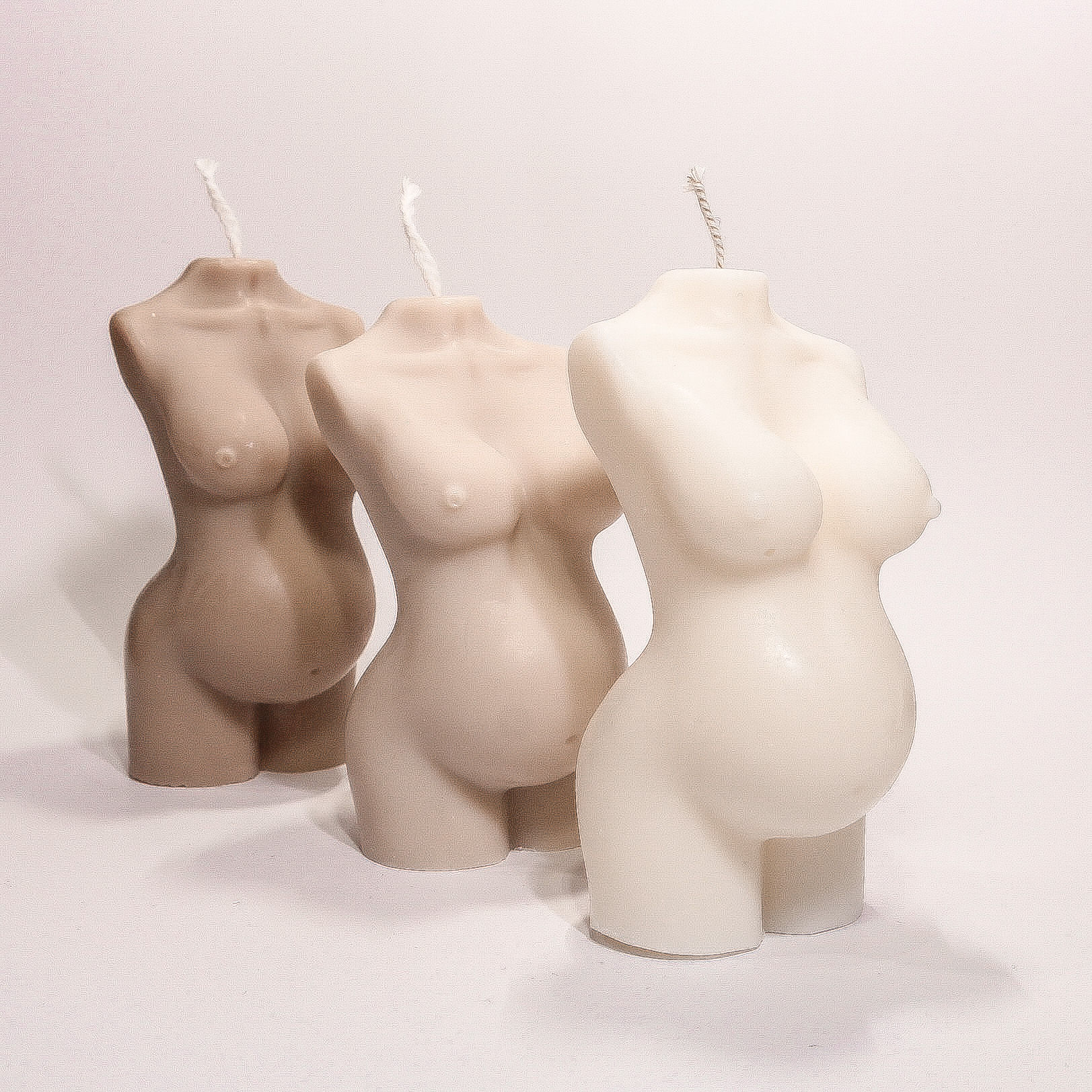 Zwangere vrouw kaars