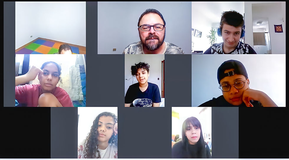 Aula online de Teatro Jovem