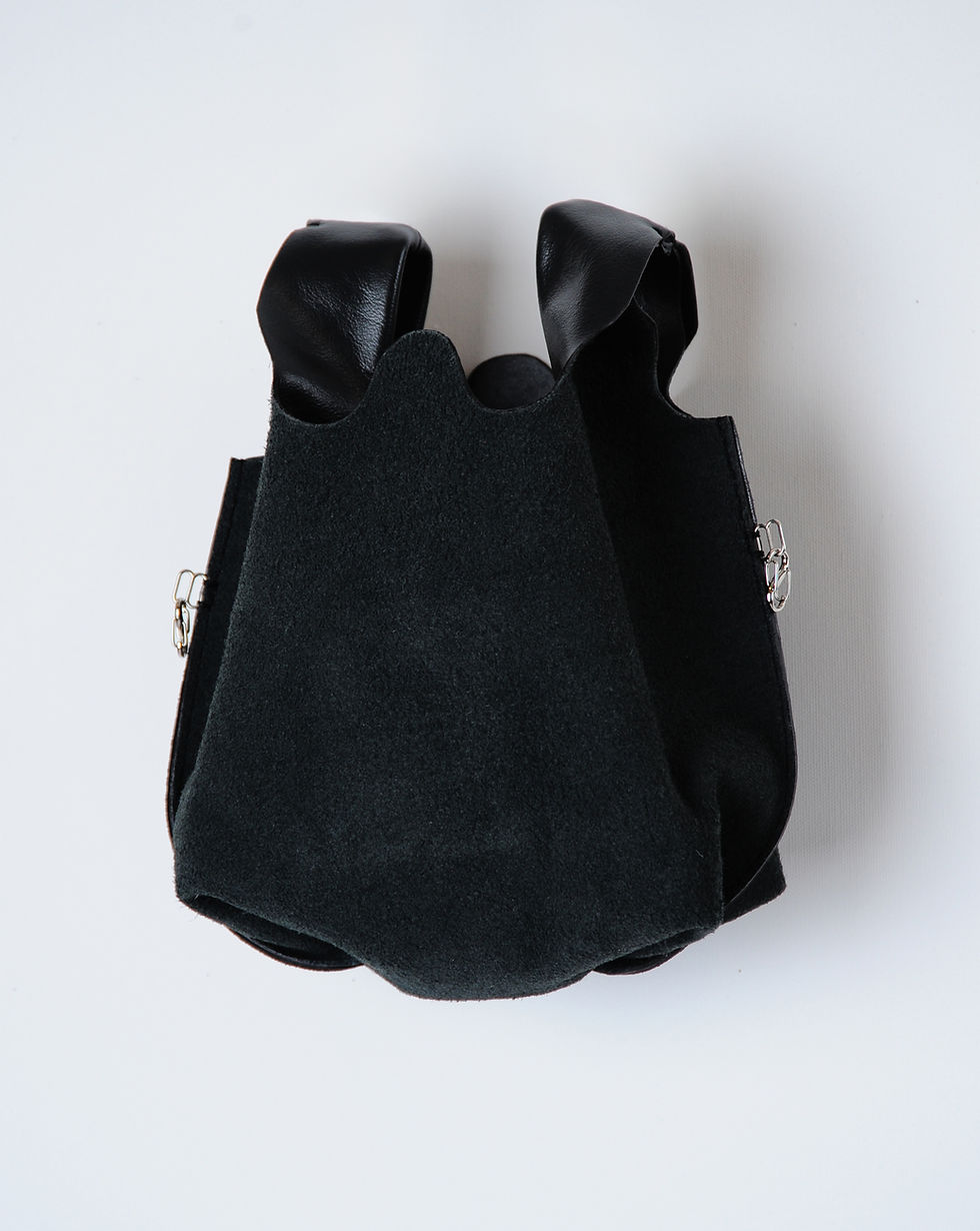 Thumbnail: Small Black Plastic Bag N° 2 - Structured Soft-Grained Cow Leather
