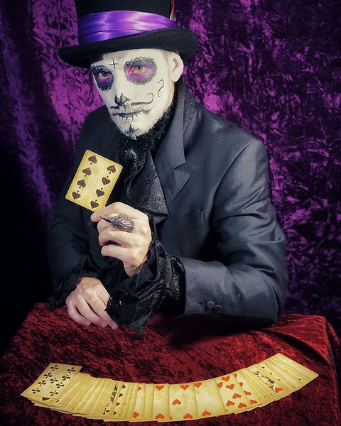 Spectacle de magie étrange parfait pour Halloween