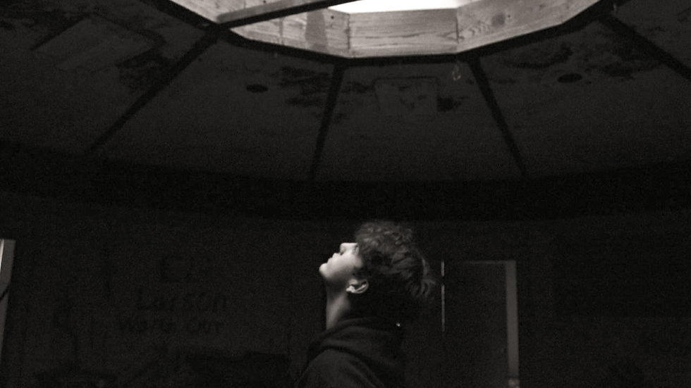 thumbnail_gus looking up copy_edited_edited.jpg