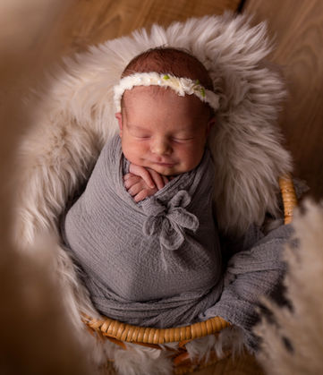 Newborn Shooting Ulm mit Geschwister
Newbornshooting Ulm mit Schwester,Familienglück Shooting Ulm
Familienfoto mit Baby,Babyshooting mit Papa Erbach
Babyshooting mit Mama Erbach
Babyshooting Ulm mit Geschwisterkind,mommy and me foto ulm,Babyfotograf Ulm, Babyfotos Ulm, Erbach,Newbornshooting Ulm mit Schwester
#Kata-photo#Babybauchfotoshooting #BabybauchshootingUlm #Neugeborenenfotografie #NeugeborenenfotografieUlm #NewbornShootingUlm #BabyfotografUlm #BabyfotografErbach #FotografUlm #FotografNeuUlm #Schwangerschaftsfotografie #BabyfotosUlm #NewbornFotografie #FamilienfotografUlm #ErinnerungenFürsLeben