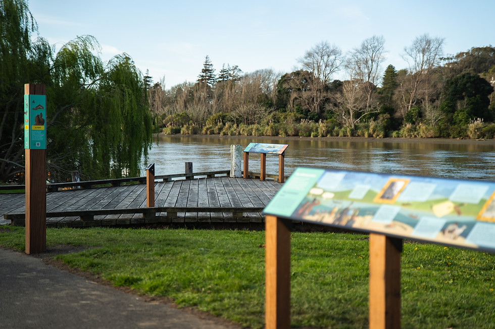 WhanganuiTeAwaTrailSignage-271.jpg