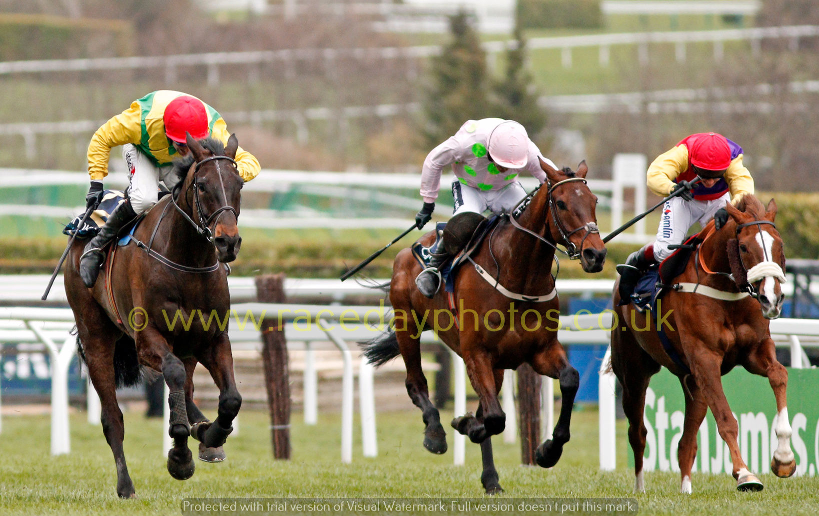 SIZING JOHN, DJAKADAM and NATIVE RIVER