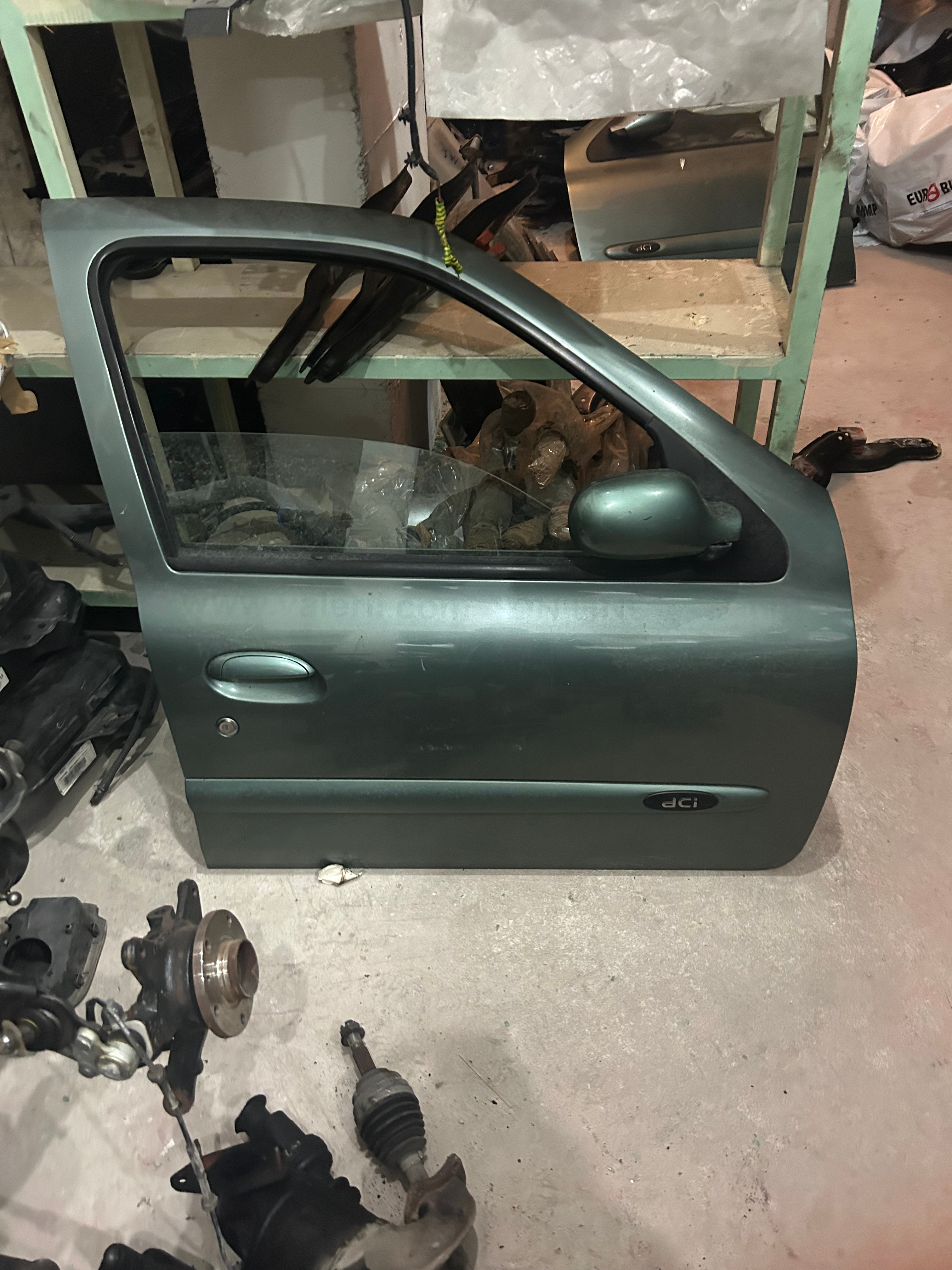 RENAULT 2005 CLİO ÖN KAPI