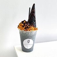 Charcoal Coconut Freakshake.JPG