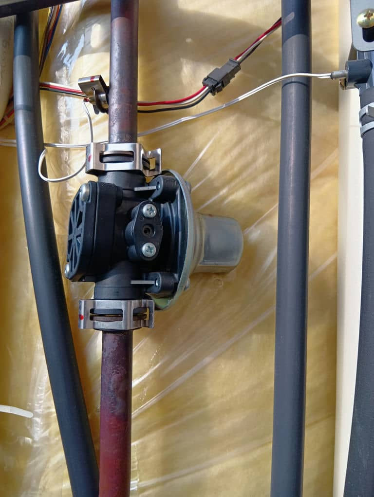 この部材(減圧弁)から漏水