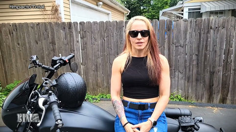 OFICIAL: Evie De La Rosa regresa a su casa, la IWA