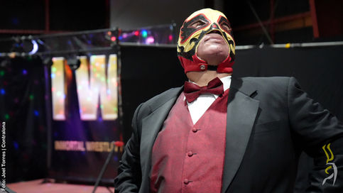 IWR debuta con el junte de Cuervo y Profe, la llegada de Calderón y el primer campeonato (FOTOS)