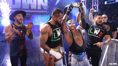 Rey Mysterio gana el campeonato de los Estados Unidos de WWE... y no Santos Escobar