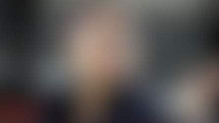 Amazona recibe invitación de Ray González para la próxima edición de El Café del Milenio